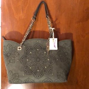 Jessica Simpson Grey Shoulder Bag,  actually looks green.depending on the light